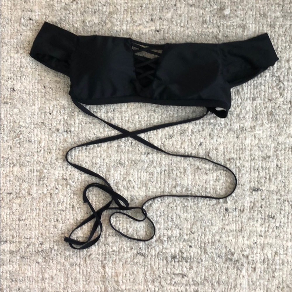 Frankie’s Inspired Off the shoulder Bikini Top